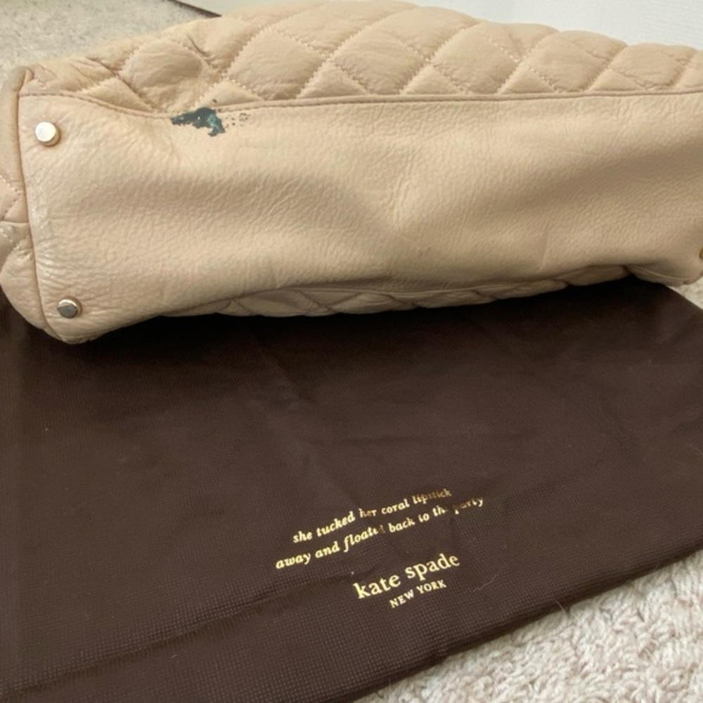 Kate Spade New York Cream Purse Handbag with Dust Cover 🐝 - Picture 12 of 13